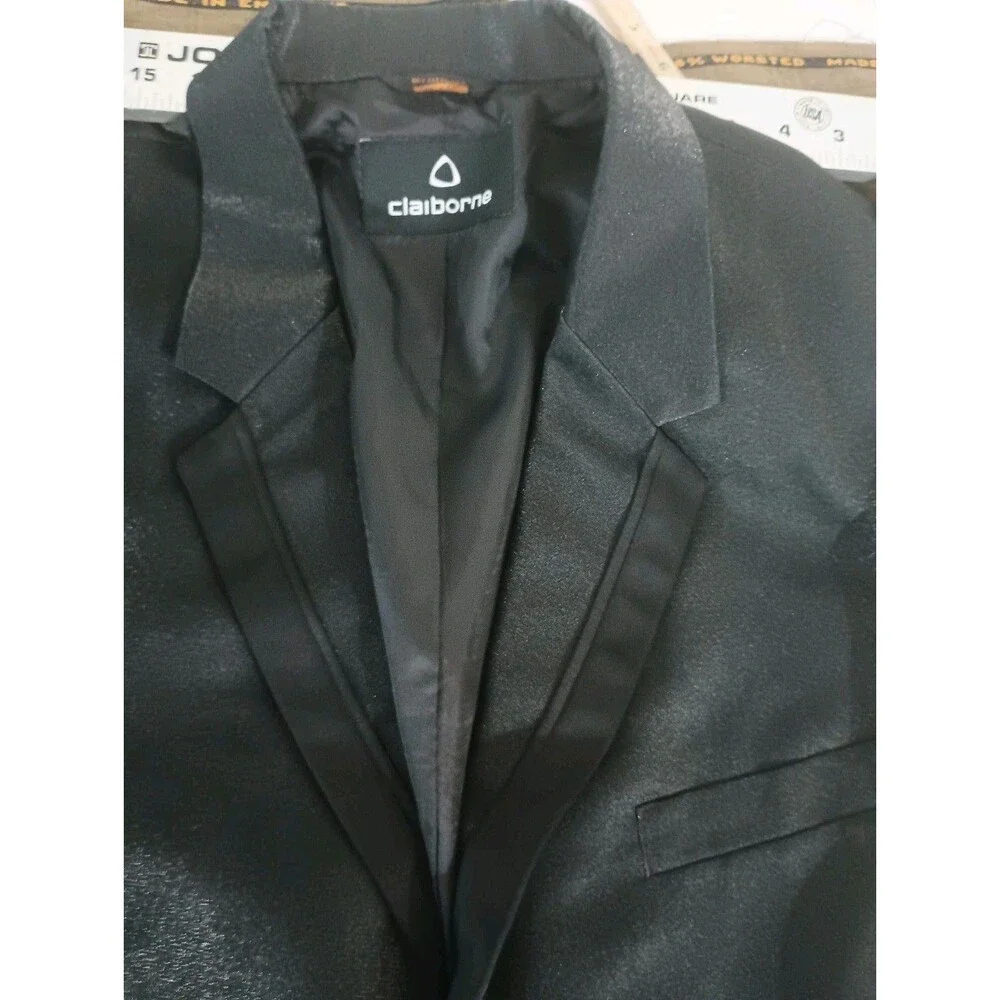 Men's Black Clairborne Tuxedo Jacket Glistens w/ Cloth Buttons